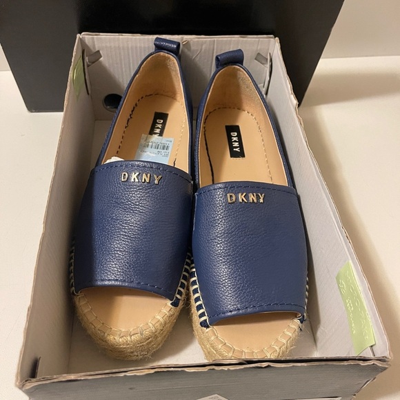 DKNY Espadrille Wedge Sandals I
Mercari - Picture 1 of 13